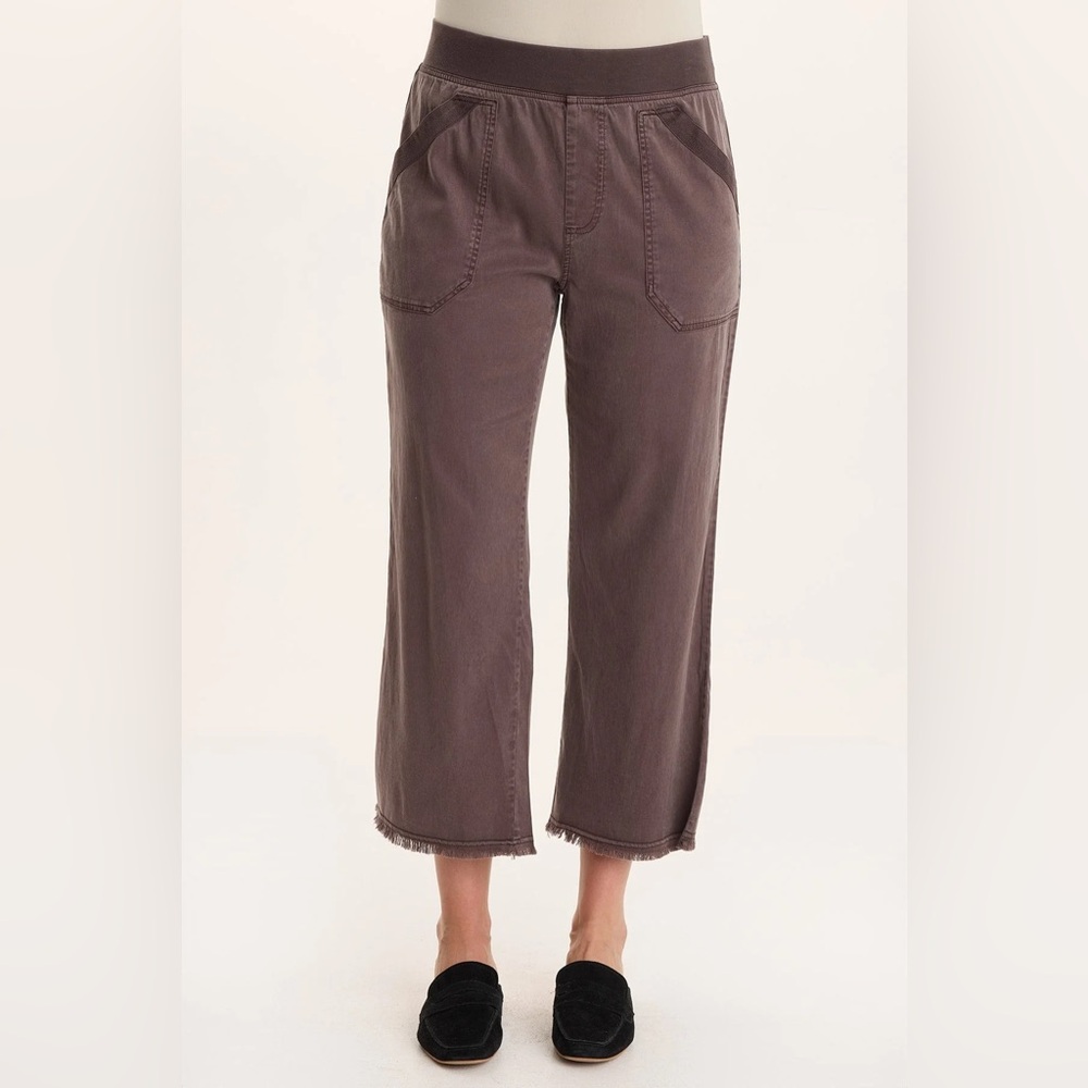 XCVI
DAGA TENCEL FLARED LEG PULL-ON CROP PANT
 In Bistro Pigment